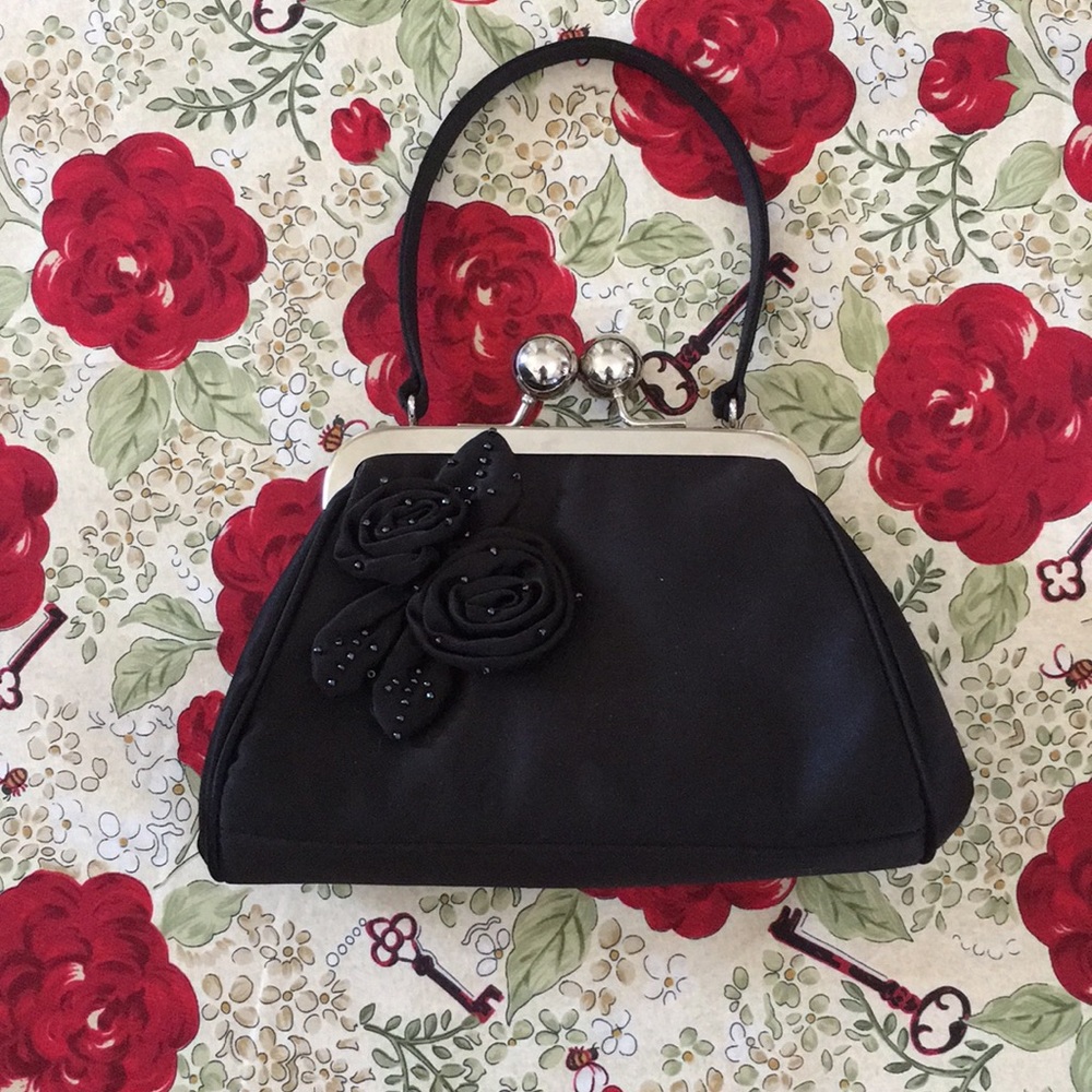 Evening handbag.
